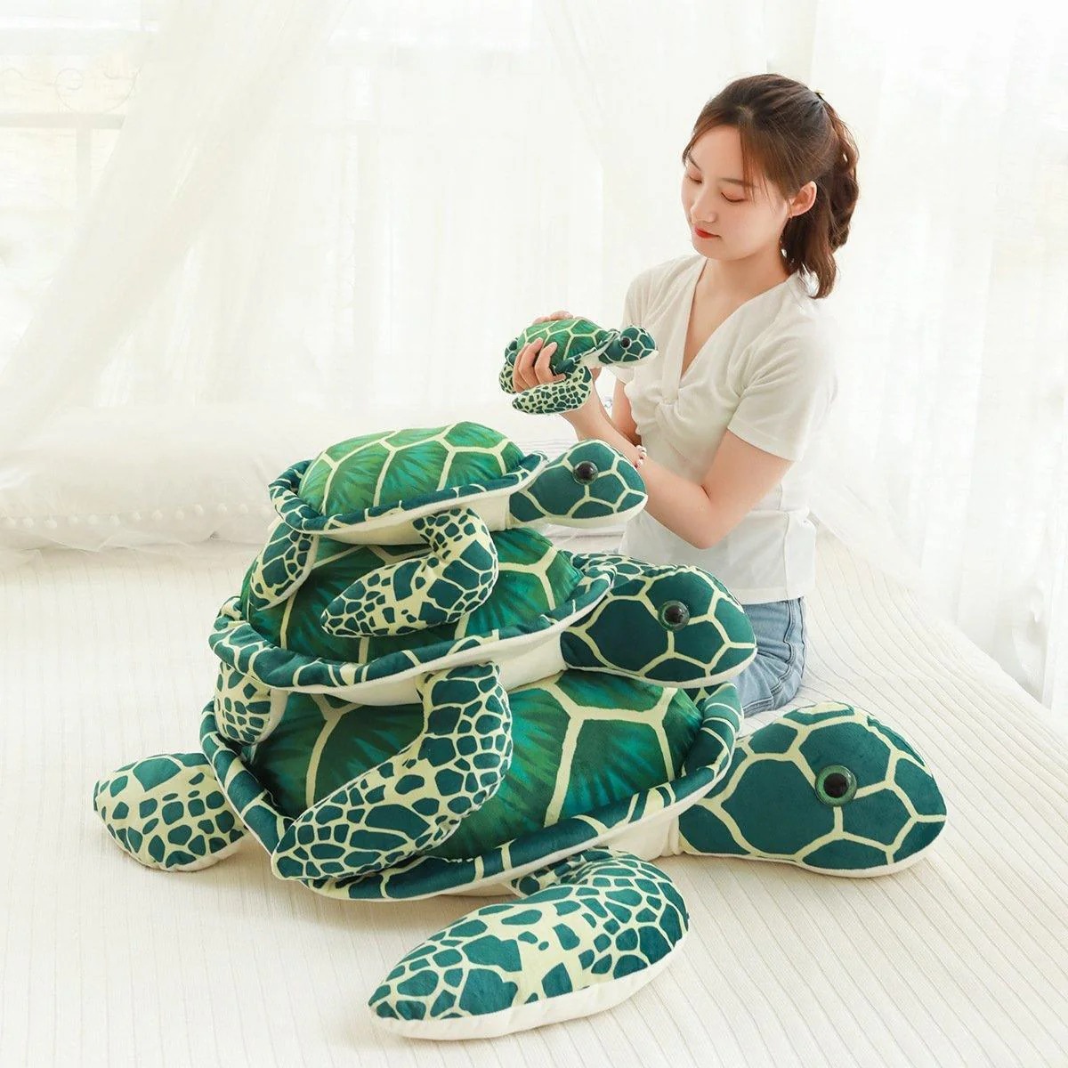 Big-eyed Sea turtle plush toy - Image 2