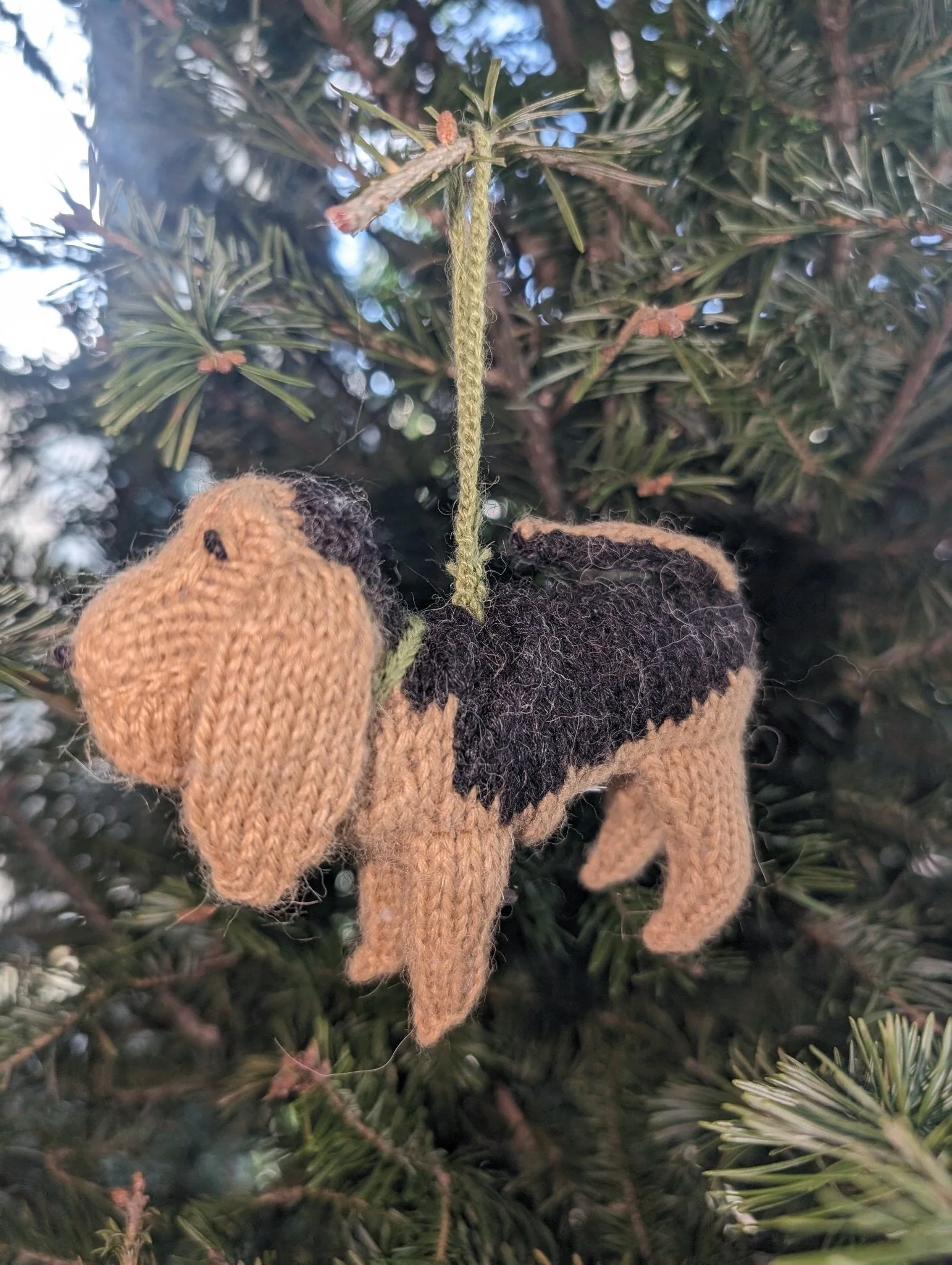 Bloodhound Dog Hand Knit Christmas Ornament Arcadia Home - Image 3