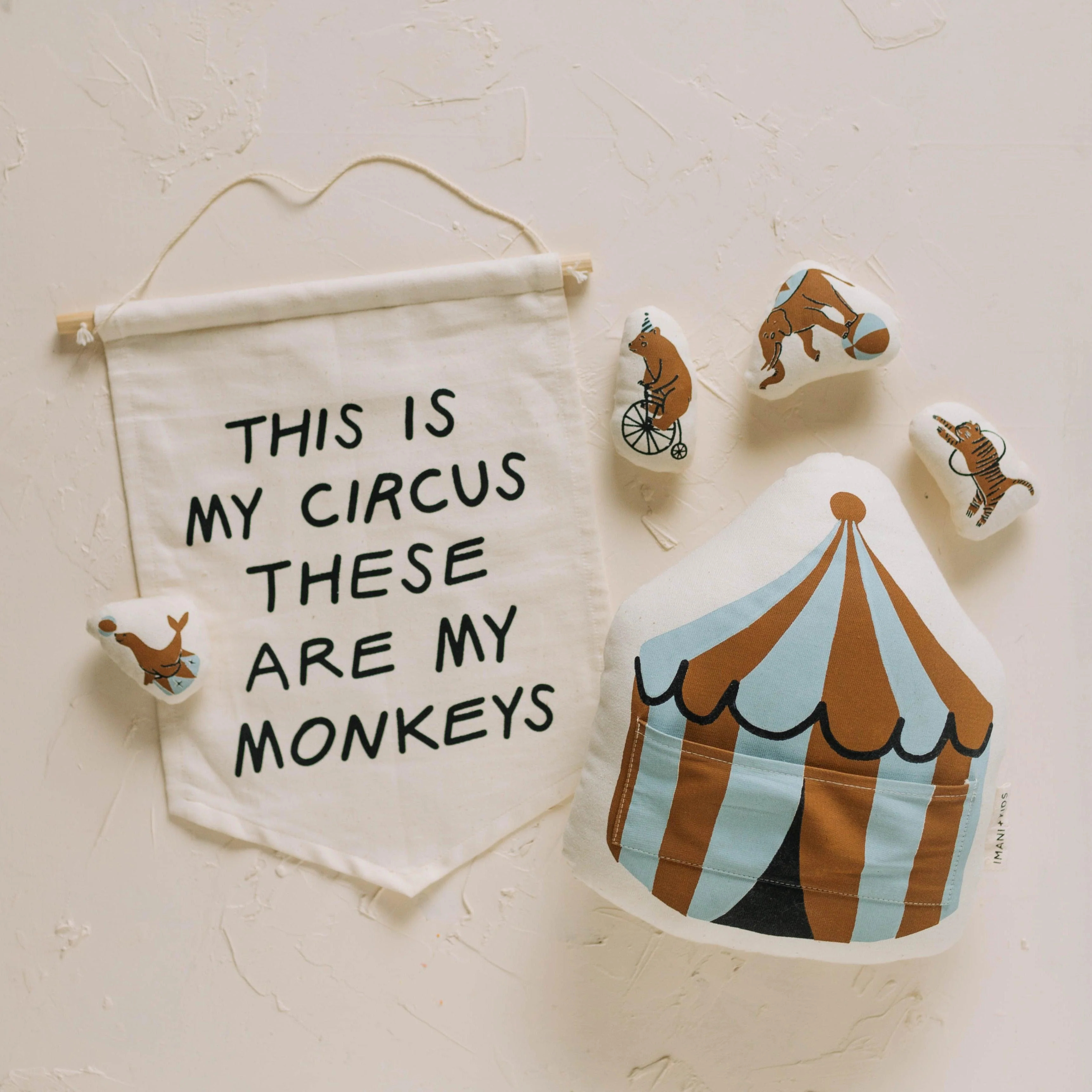 interactive circus pillow - Image 5