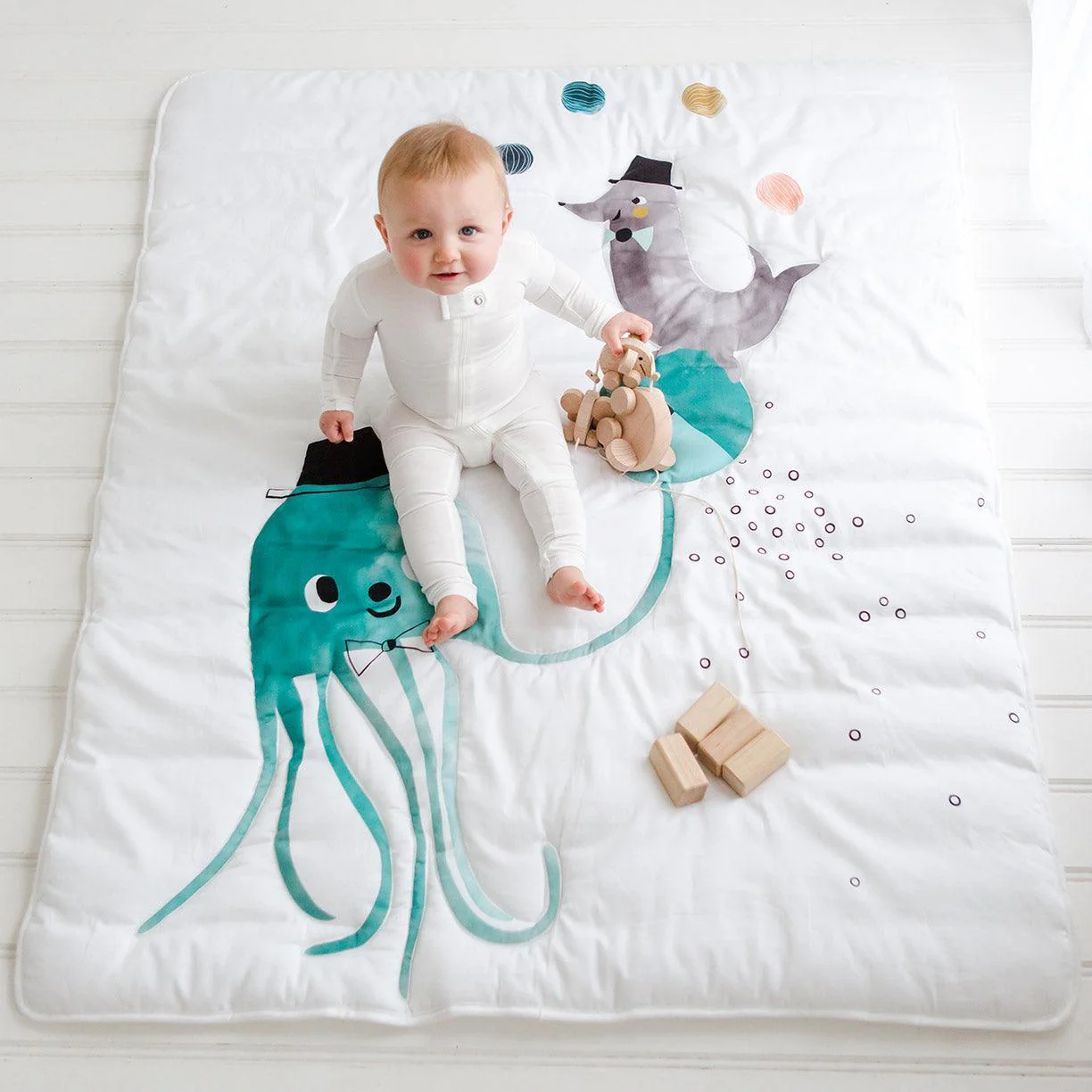 Jellyfish Toddler Comforter - Image 10