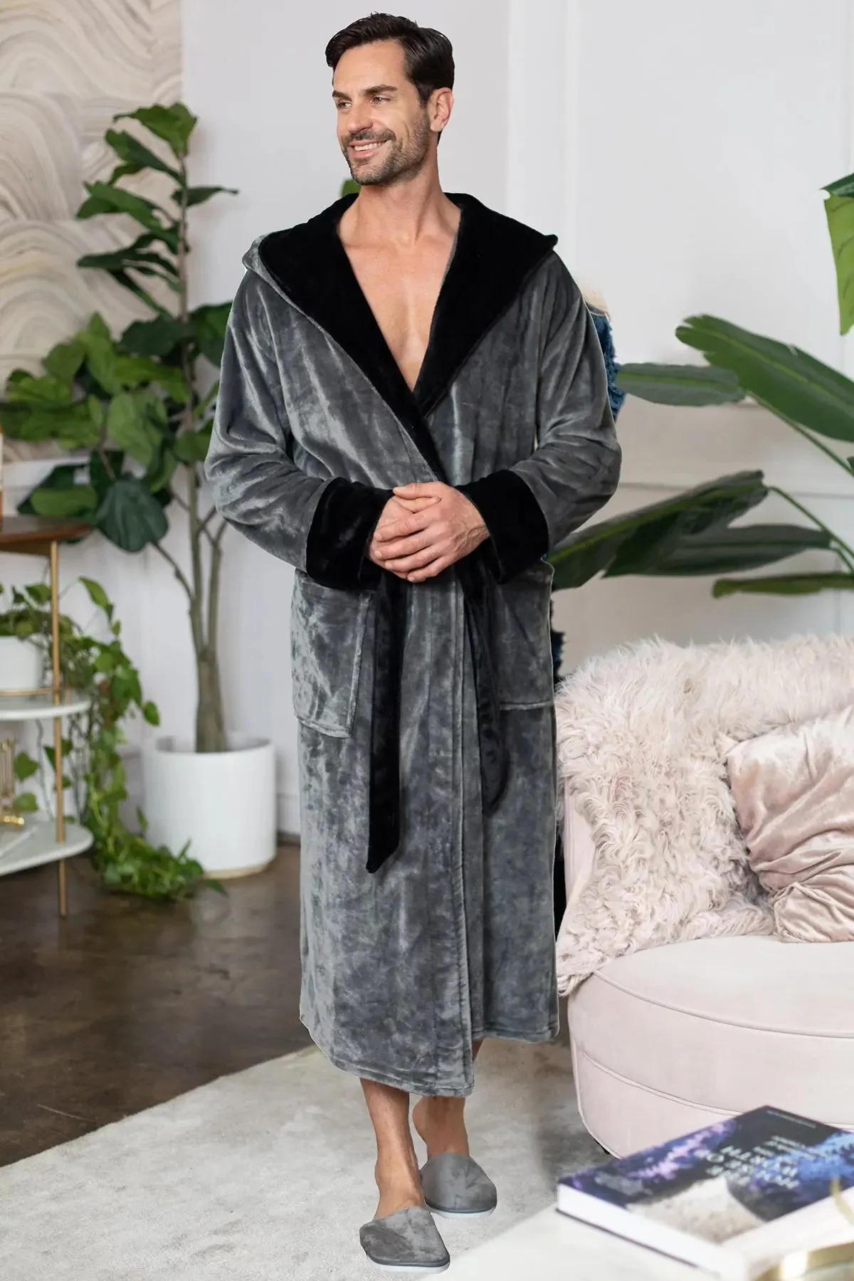 Men’s Robe with Hood – Ultra-Soft Plush Comfort for Everyday Use - Image 3