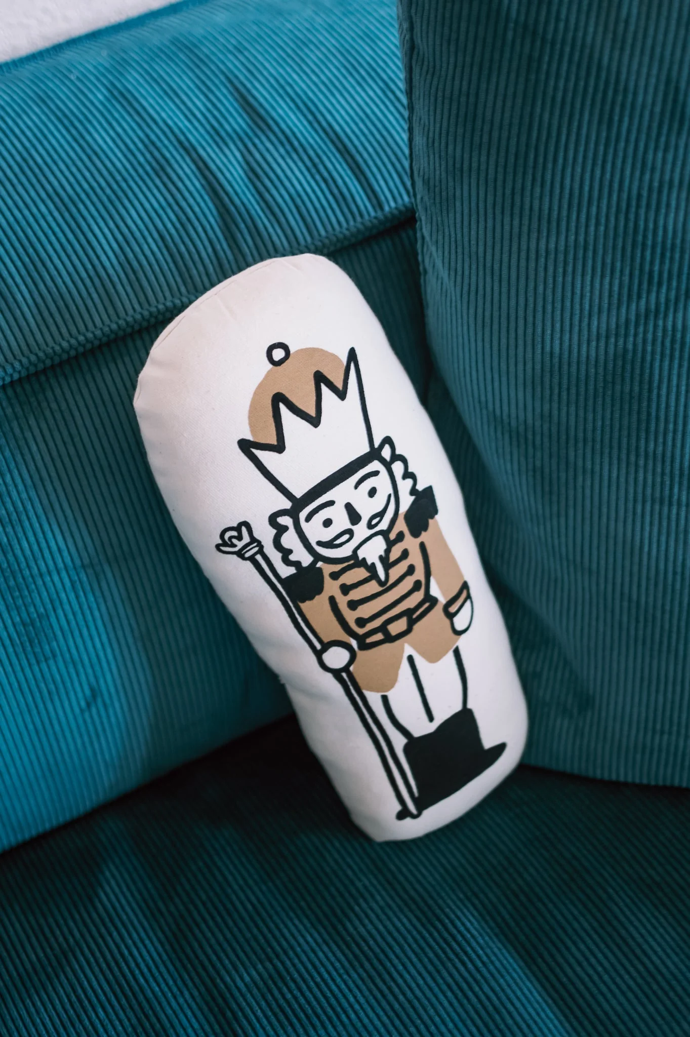 nutcracker Pillow - Image 5