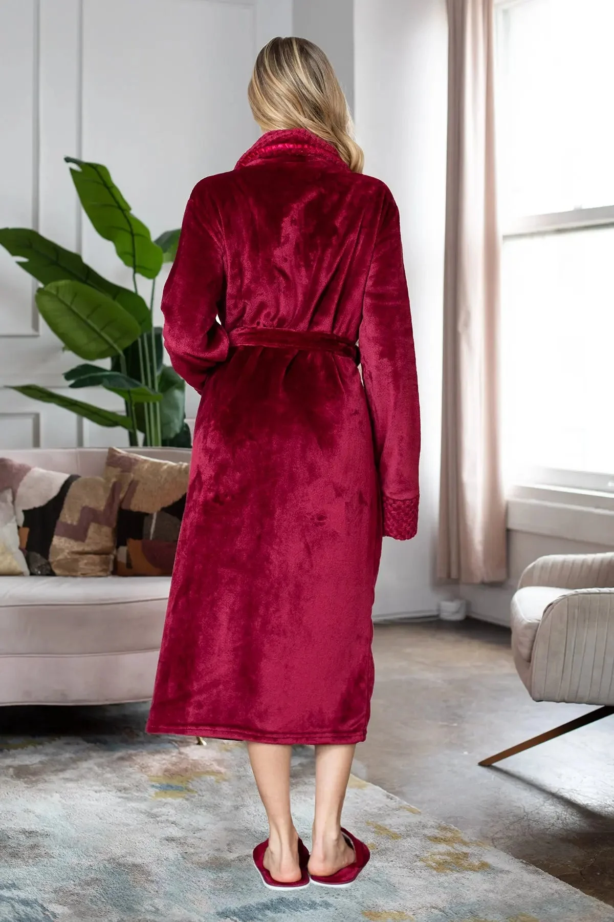 Women's Ultra Soft Plush Bathrobe - Image 17